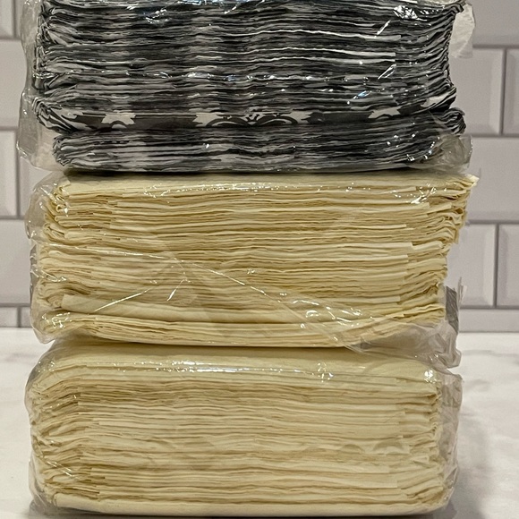 “M” Hand Towels + Scroll Basket - Picture 4 of 6